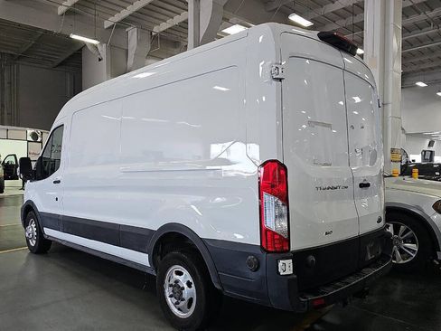 Used 2020 Ford Transit 250 Medium Roof AWD image 3