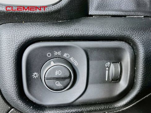 Used 2020 RAM 1500 Big Horn AWD/4WD image 13