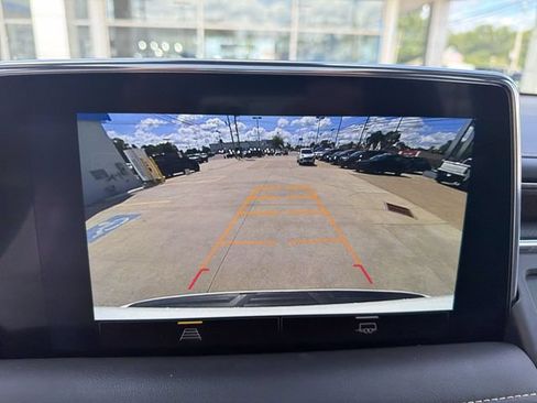 Used 2023 Chevrolet Tahoe Premier AWD/4WD image 19
