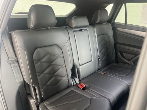 New 2026 Volkswagen Atlas Cross Sport SE AWD/4WD image 41