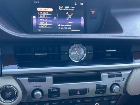 Used 2018 Lexus ES 350 image 9