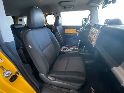 Used 2009 Toyota FJ Cruiser 4WD image 23