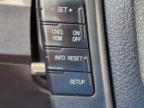 Used 2011 Ford F150 XLT AWD/4WD image 19