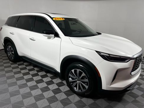 Used 2024 INFINITI QX60 Pure image 3