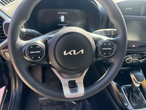 Certified 2024 Kia Soul LX image 18