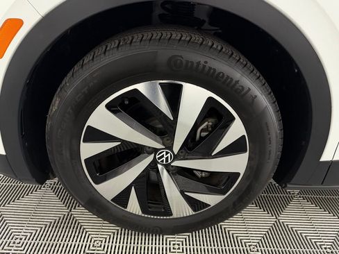 Used 2023 Volkswagen ID.4 Pro image 12