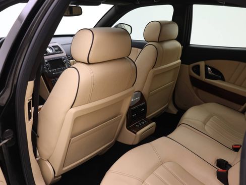 Used 2010 Maserati Quattroporte image 15