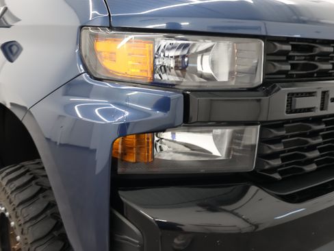 Used 2019 Chevrolet Silverado 1500 Custom Trail Boss w/ Custom Convenience Package AWD/4WD image 20