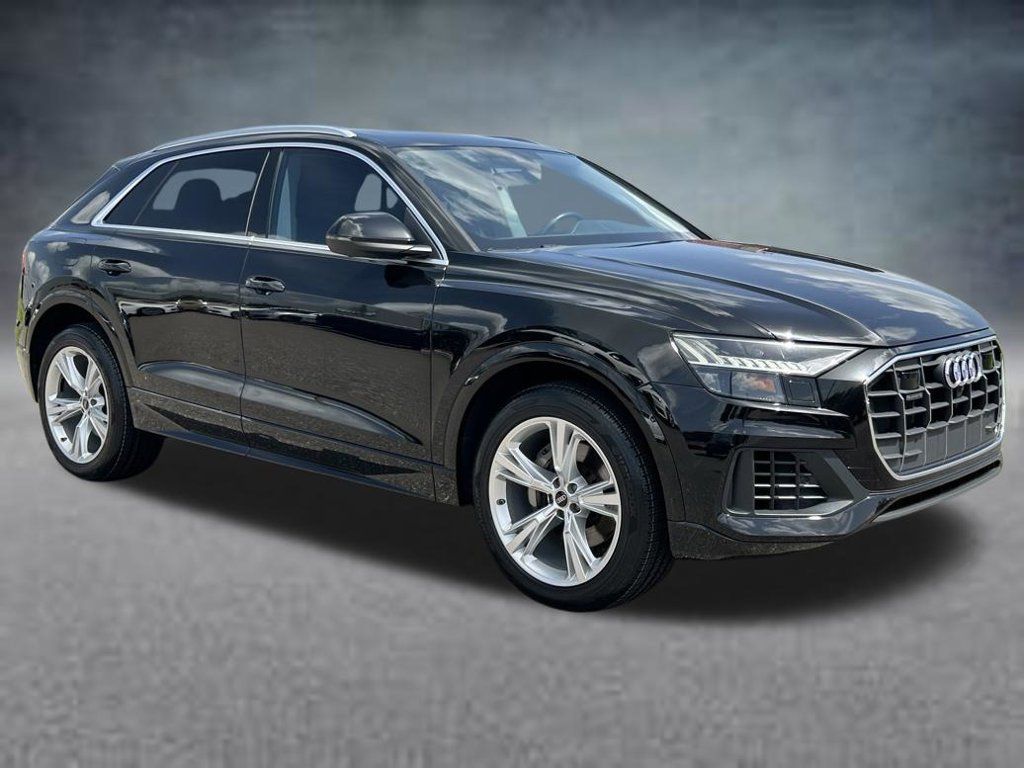 Used 2023 Audi Q8 Premium w/ Convenience Package AWD/4WD image 7