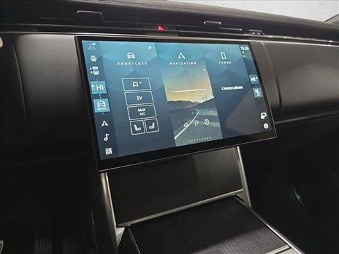 New 2026 Land Rover Range Rover SE image 22