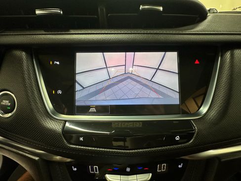 Certified 2025 Cadillac XT5 Sportv AWD/4WD image 30