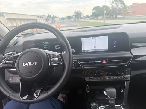 Used 2026 Kia Seltos S FWD image 9