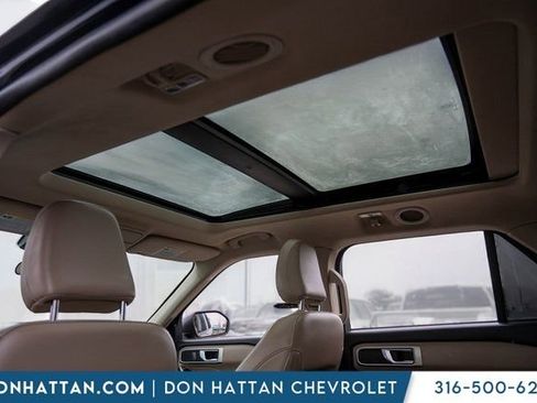 Used 2023 Ford Explorer XLT w/ Equipment Group 202A image 24