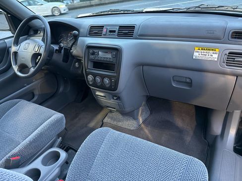 Used 1998 Honda CR-V LX image 14