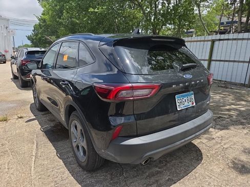 Used 2025 Ford Escape ST-Line AWD/4WD image 8