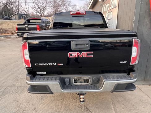 Used 2017 GMC Canyon SLT image 6