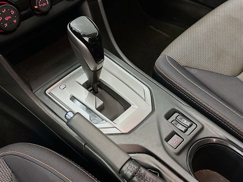 Used 2018 Subaru Crosstrek 2.0i Premium AWD/4WD image 24
