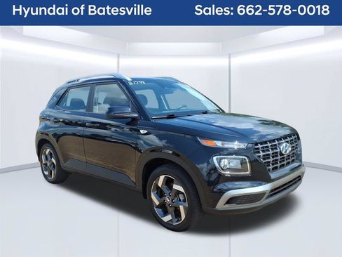 Used 2025 Hyundai Venue SEL FWD image 7