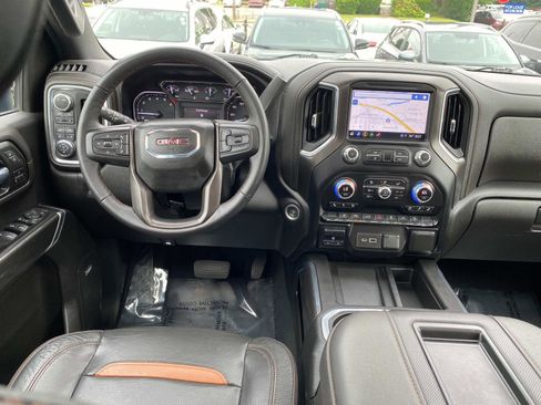 Used 2022 GMC Sierra 2500 AT4 w/ AT4 Preferred Package image 14