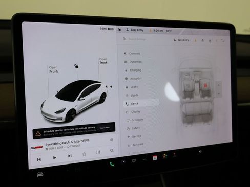 Used 2020 Tesla Model 3 Standard Range image 29