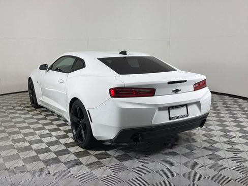 Used 2017 Chevrolet Camaro LT RWD image 6