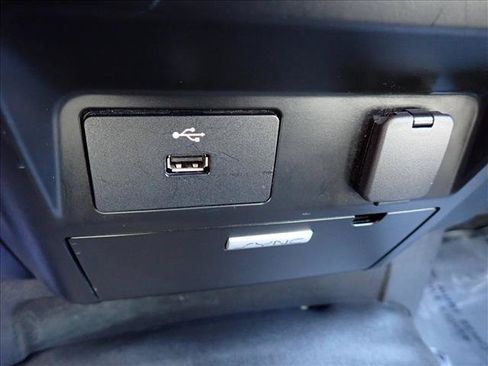 Used 2016 Ford F150 XL w/ Equipment Group 101A Mid AWD/4WD image 13