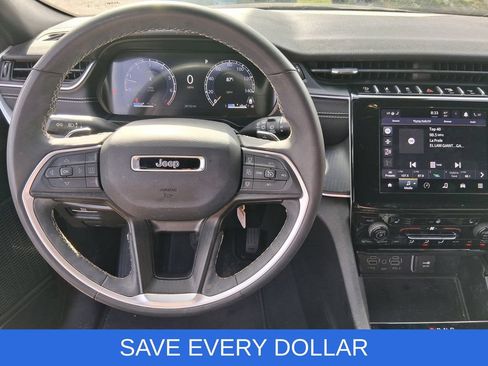 Used 2024 Jeep Grand Cherokee L Altitude RWD image 12
