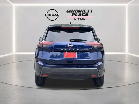 Used 2025 Nissan Rogue SV AWD/4WD image 21