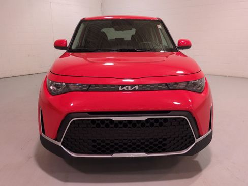 Certified 2024 Kia Soul LX FWD image 9
