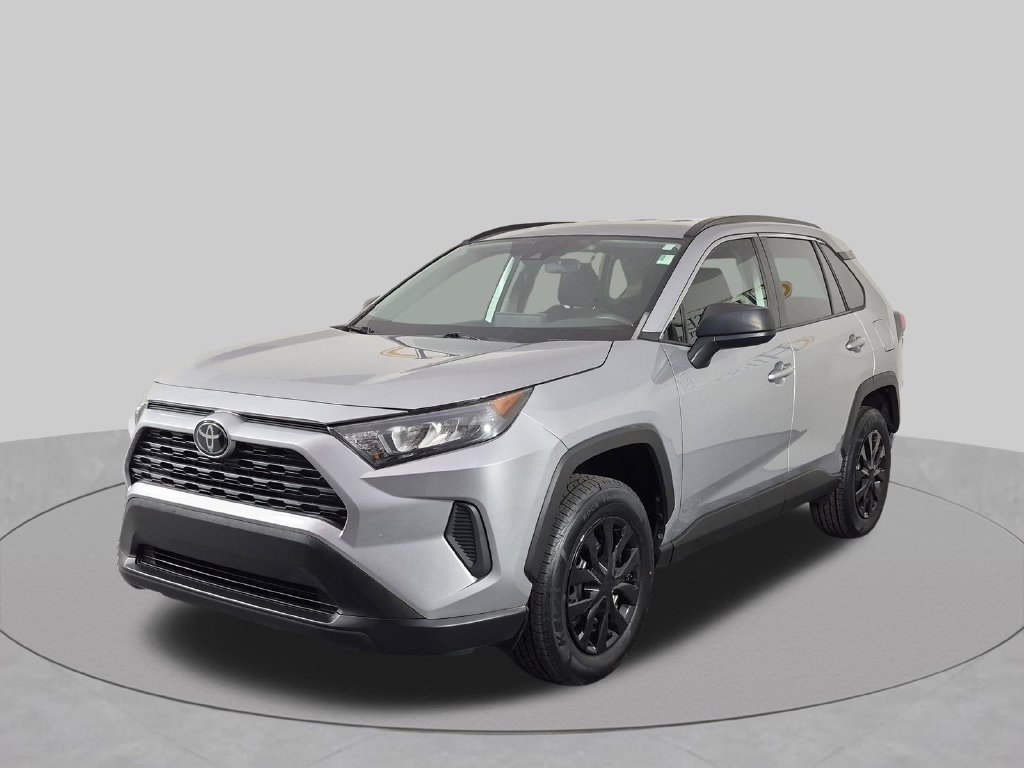 Used 2021 Toyota RAV4 LE FWD image 9