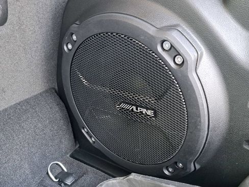 Used 2023 Jeep Wrangler Unlimited AWD/4WD image 16