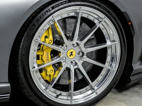 Used 2020 Ferrari 812 Superfast RWD image 12