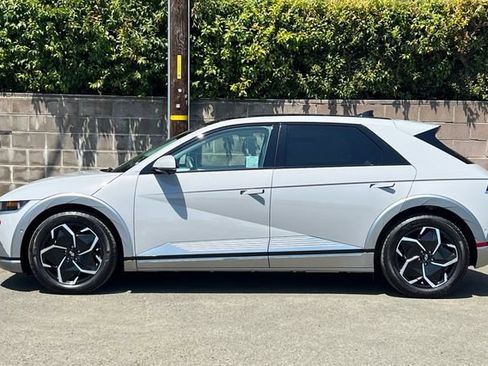 Certified 2024 Hyundai Ioniq 5 Limited RWD image 9