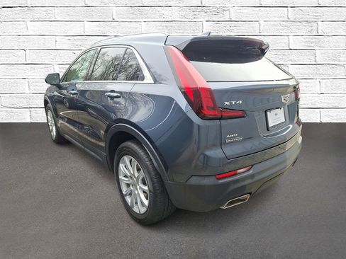 Used 2021 Cadillac XT4 Luxury w/ Cold Weather Package image 4