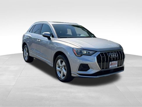 Used 2022 Audi Q3 2.0T Premium AWD/4WD image 4