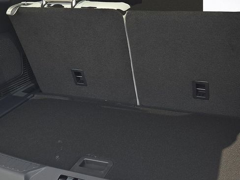 New 2026 Ford Explorer Platinum AWD/4WD image 8