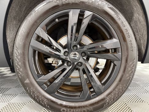 Used 2025 Volkswagen Atlas Cross Sport SEL R-Line image 40