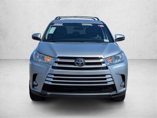 Used 2018 Toyota Highlander Plus AWD/4WD video 2