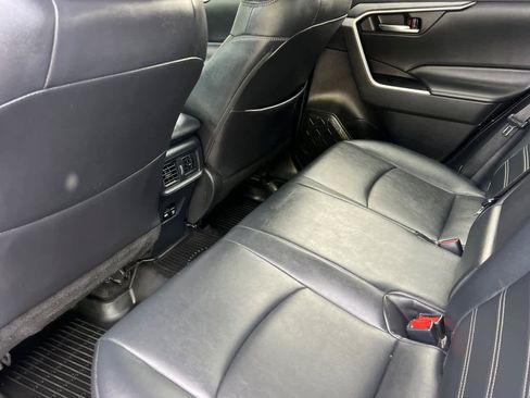 Certified 2021 Toyota RAV4 XLE Premium FWD image 4