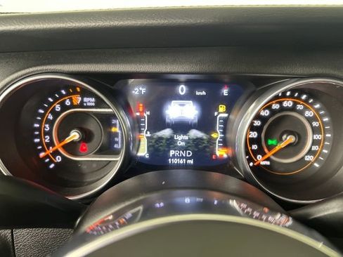 Used 2018 Jeep Wrangler Unlimited Sahara image 14