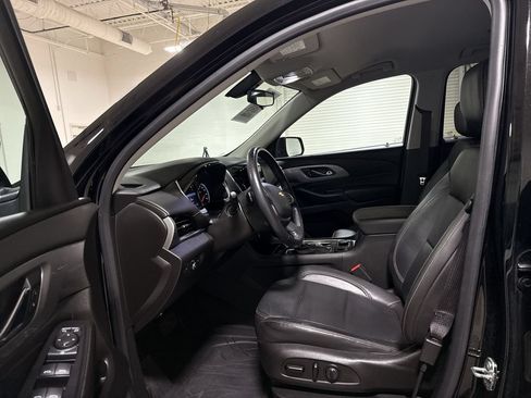 Used 2021 Chevrolet Traverse LT AWD/4WD image 19