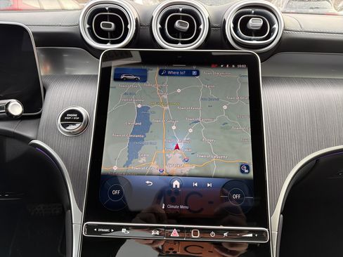 Used 2026 Mercedes-Benz GLC 300 4MATIC image 21