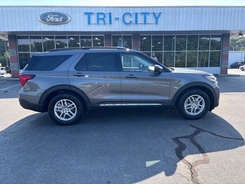 New 2025 Ford Explorer Active w/ Active Comfort Package image 26