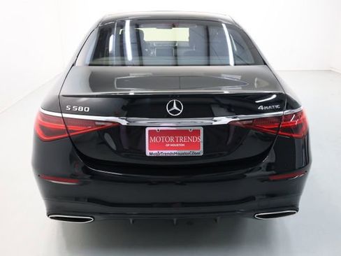 Used 2022 Mercedes-Benz S 580 4MATIC Sedan w/ AMG Line Package image 84