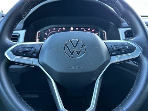 Used 2020 Volkswagen Atlas Cross Sport SEL image 24