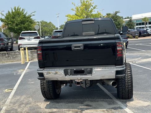 Used 2017 Chevrolet Silverado 2500 LT w/ LT Convenience Package AWD/4WD image 18