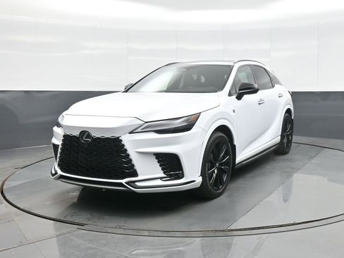 Used 2024 Lexus RX 500h F Sport image 3