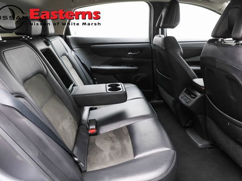 Used 2023 Nissan Ariya FWD image 22