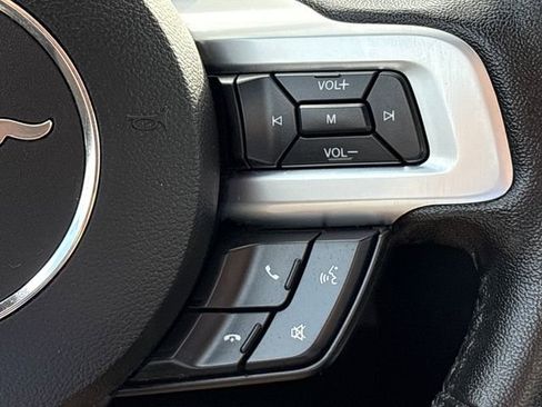 Used 2017 Ford Mustang Coupe image 17