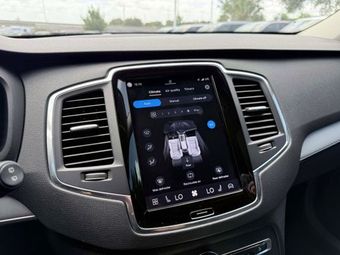 Certified 2023 Volvo XC90 B5 Core AWD/4WD image 20